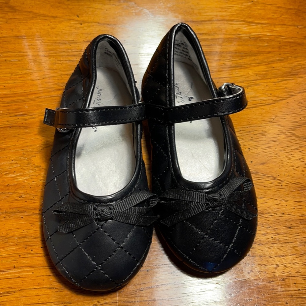 FREE w/ PURCHASE Black Shoes